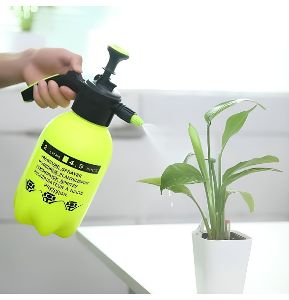 2 Litre Hand Pressure Spray Bottle with Metal Nozzle